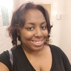 Meet your Posher, Myra